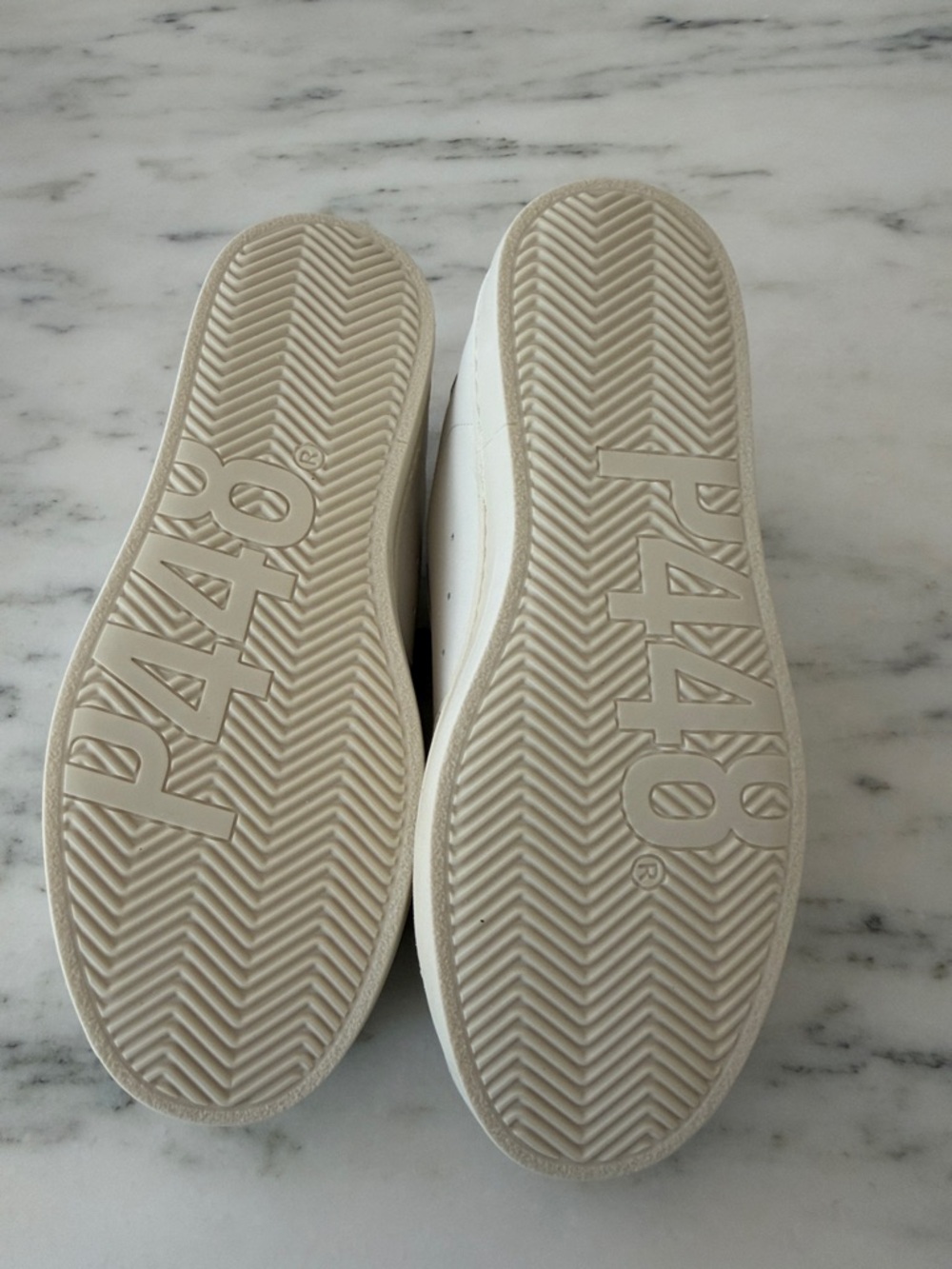 P448 Women’s John Sneaker, Size 37, New in Box, Color: WAVE - Picture 2 of 12